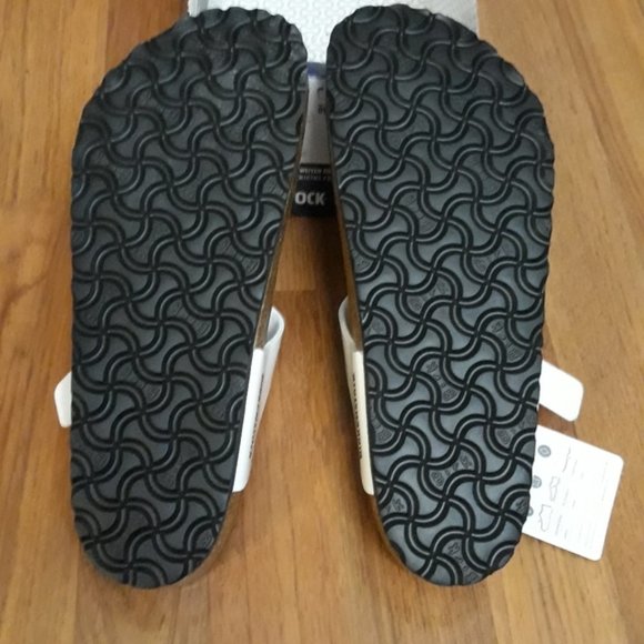 Birkenstock White Patent Leather Gizeh Sandals-NWT - Picture 5 of 8